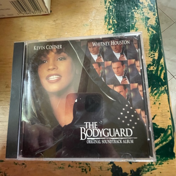 Some CDs of Whitney Huston’s songs  Whitney Huston - Picture 4 of 5